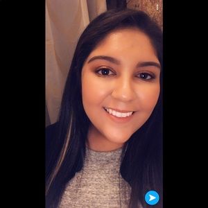 Meet your Posher, Lorena